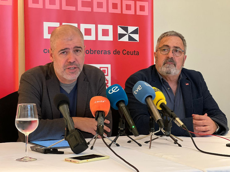 Unai Sordo, secretario general de CCOO, junto a su compañero, Emilio Postigo / Archivo