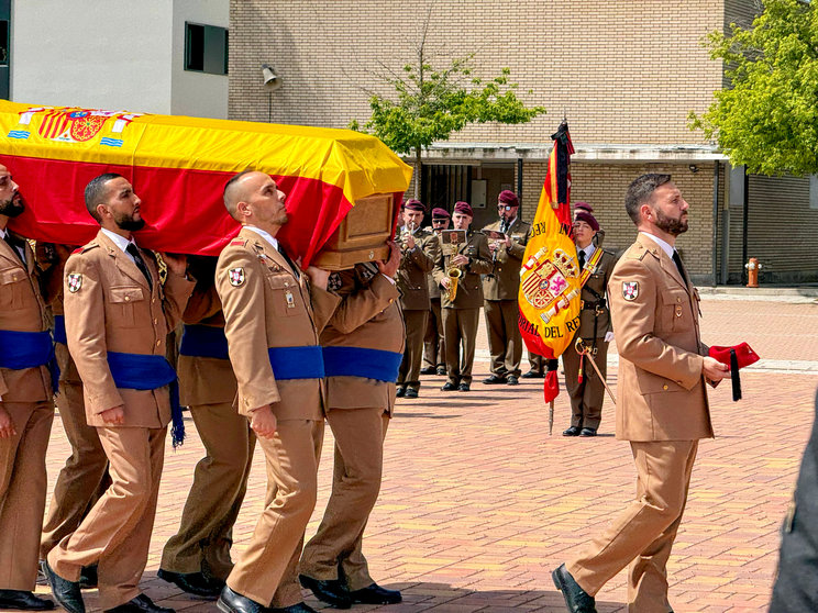 Honores fúnebres en la despedida al cabo Billye Germán Palacios de Regulares 54- Foto_ Ejército de Tierra