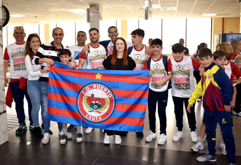 Fiesta del CD Puerto Atlético tras ganar la Liga en el Grupo V de División de Honor de Juveniles