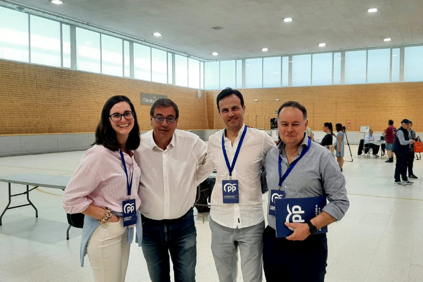 Javier Celaya, diputado por Ceuta, junto al candidato del PP por Girona, Jaume Veray Cama / Partido Popular
