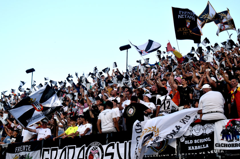 Aficionados del Ceuta, ayer en el Murube/ Rafa Báez