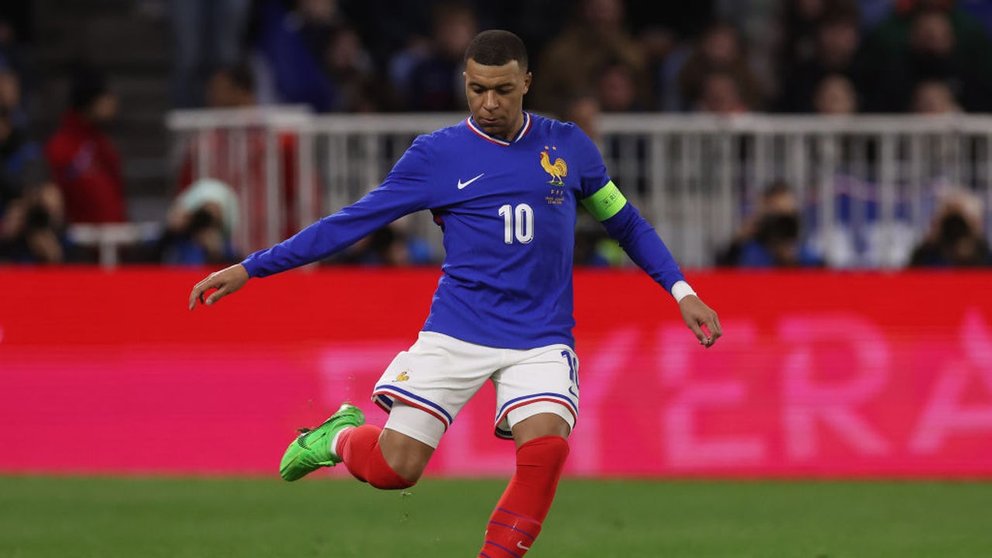 Mbappé, con la camiseta gala