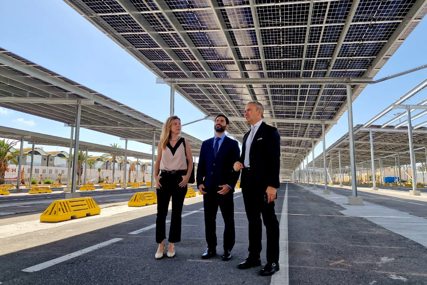 Presentación de la Planta Fotovoltaica ubicada en el Puerto / Laura Ortiz