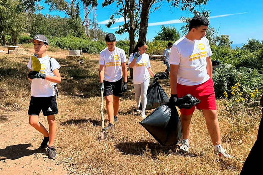 Jóvenes Ya! realiza una limpieza de García Aldave