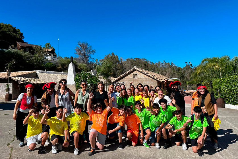 Foto de la bienvenida a la Clase sin Humo, ganadora de la última edición (1A San Agustín)