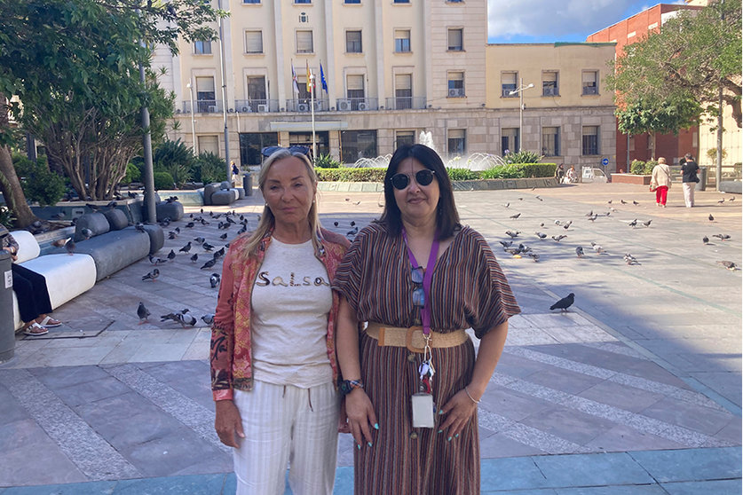 Remedios Acosta (ANPE) y Elisabeth Muñoz (SATSE)