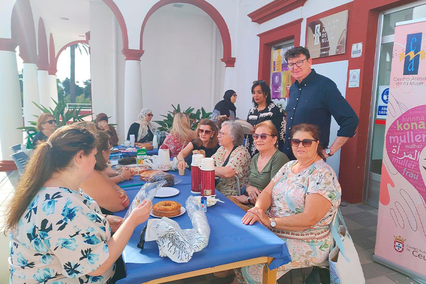 Comida en el Centro Asesor de la Mujer