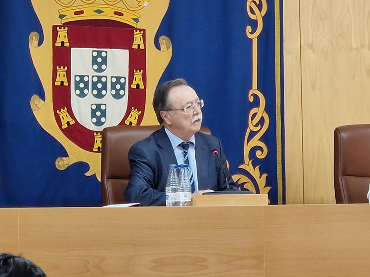 Juan Vivas, presidente de la Ciudad, durante el Pleno de este martes / Laura Ortiz