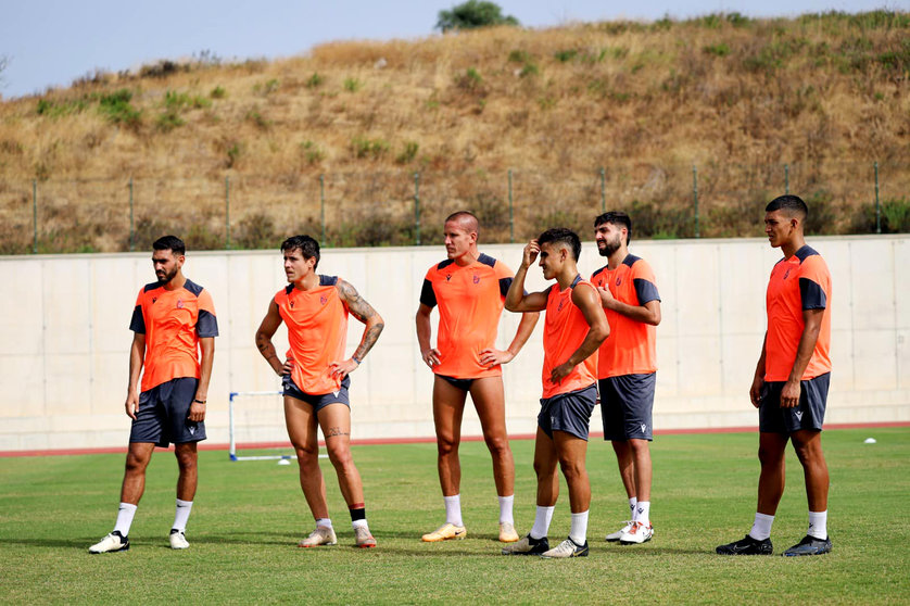 Momento de un entrenamiento del Ceuta esta pretemporada / Archivo