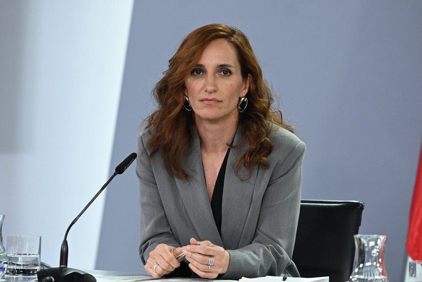 La ministra de Sanidad, Mónica García, durante una rueda de prensa tras el Consejo de Ministros Pool Moncloa / Borja Puig de la Bellacasa. La Moncloa, Madrid