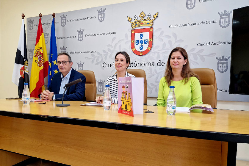 Presentación de la guía 'Ceuta Te Enseña' / Laura Ortiz