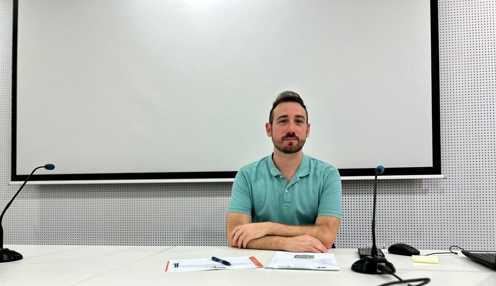  Antonio Martín ponente del taller "Uso y abusos de las TIC" 