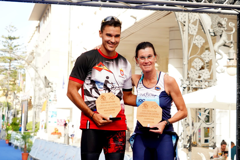 Javi Tinoco y Susana Román lideran el ranking autonómico de la Federación de Triatlón de Ceuta