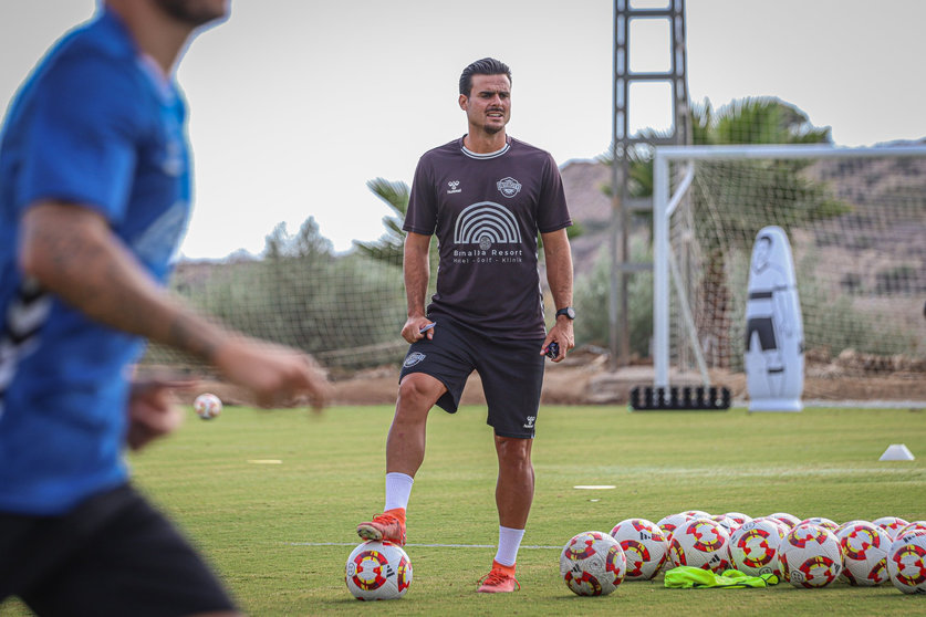 Dani Fernández, entrenador del CF Intercity 