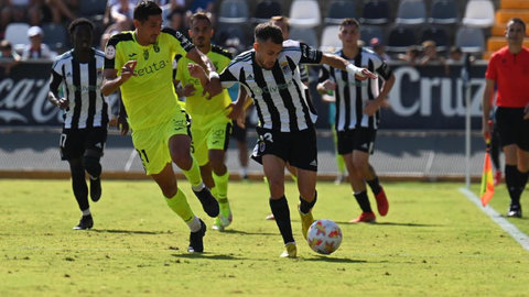 El filial de la AD Ceuta FC tumba al Conil CF y vuelve a mostrar su mejor  versión